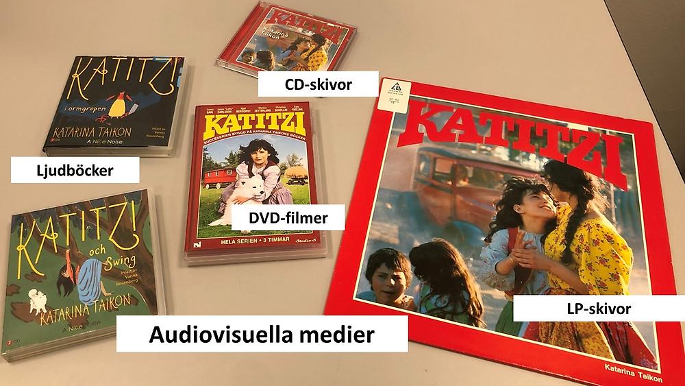 Kollage med ljudböcker, LP-skiva, CD-skiva och DVD-film.om Katitzi.