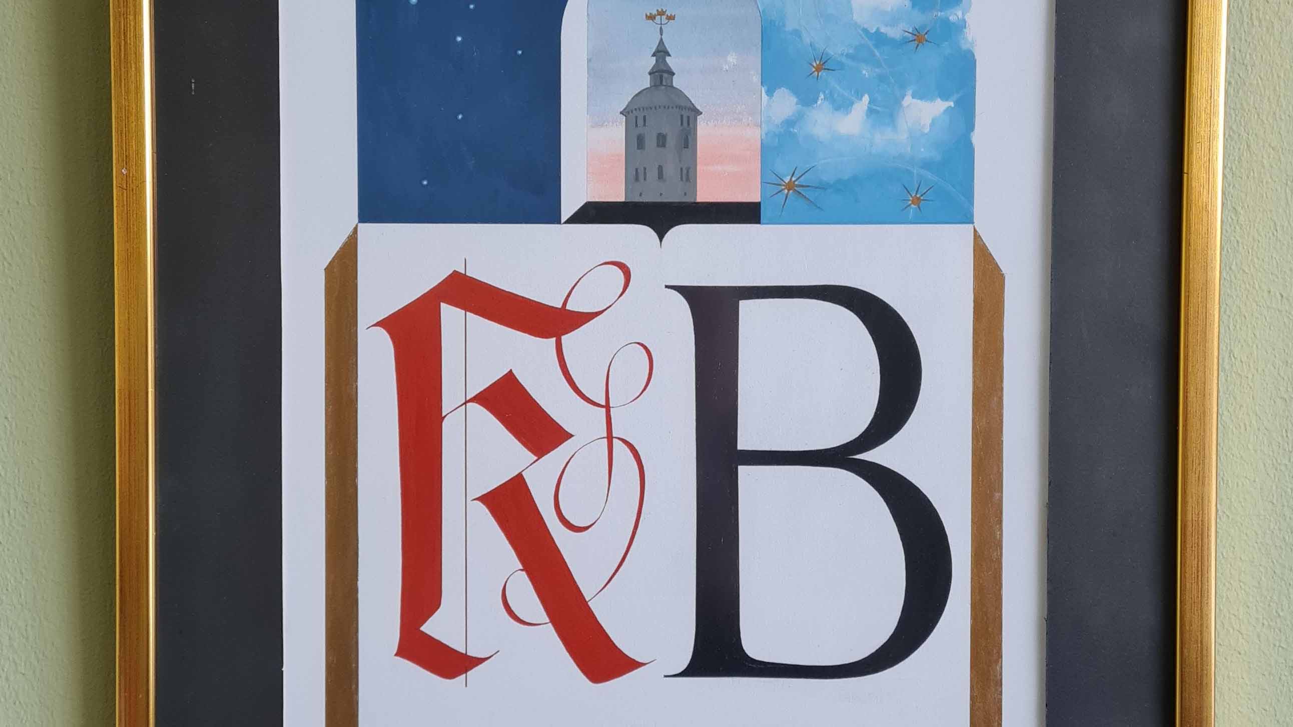 En tavla med texten "KB" och ett torn mot en blårosa himmel.