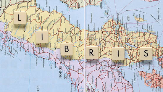 Alfapet-brickor bildar ordet Libris över en Sverige-karta.