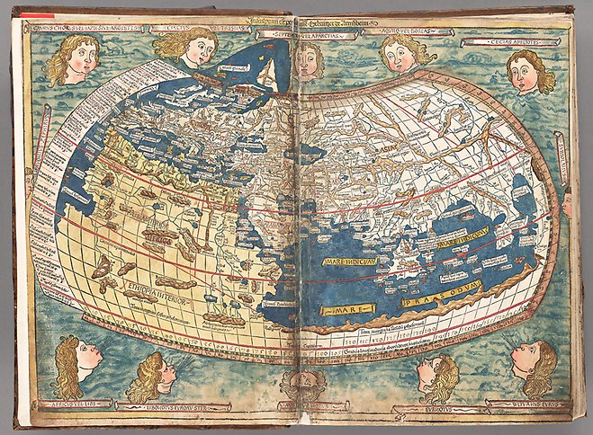 Färglagd graverad världskarta med gradnät omgärdad av blåsande figurer med yvigt hår.