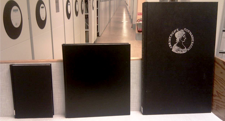 Tre bokformat. Foto: KB